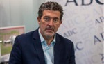 Presentación PÉRDIDAS Y GANANCIAS de Julián Quirós.