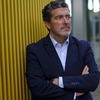 Julián Quirós ajusta cuentas con los años huidos en el poemario Pérdidas y Ganancias.